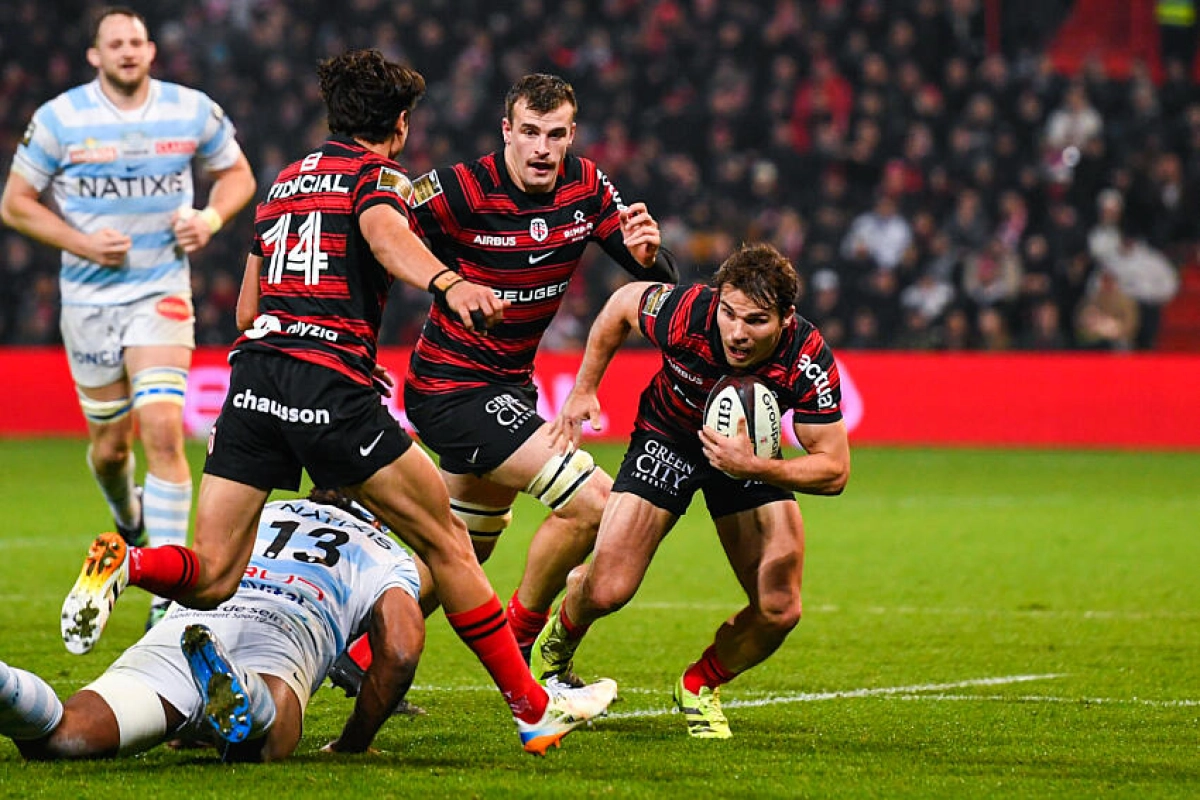 Antoine Dupont : Il aime ce sport plus que tout, Parti pour donner des maux de tête, les témoignages de Lebel et Bouilhou sur son retour réussi avec le Stade Toulousain