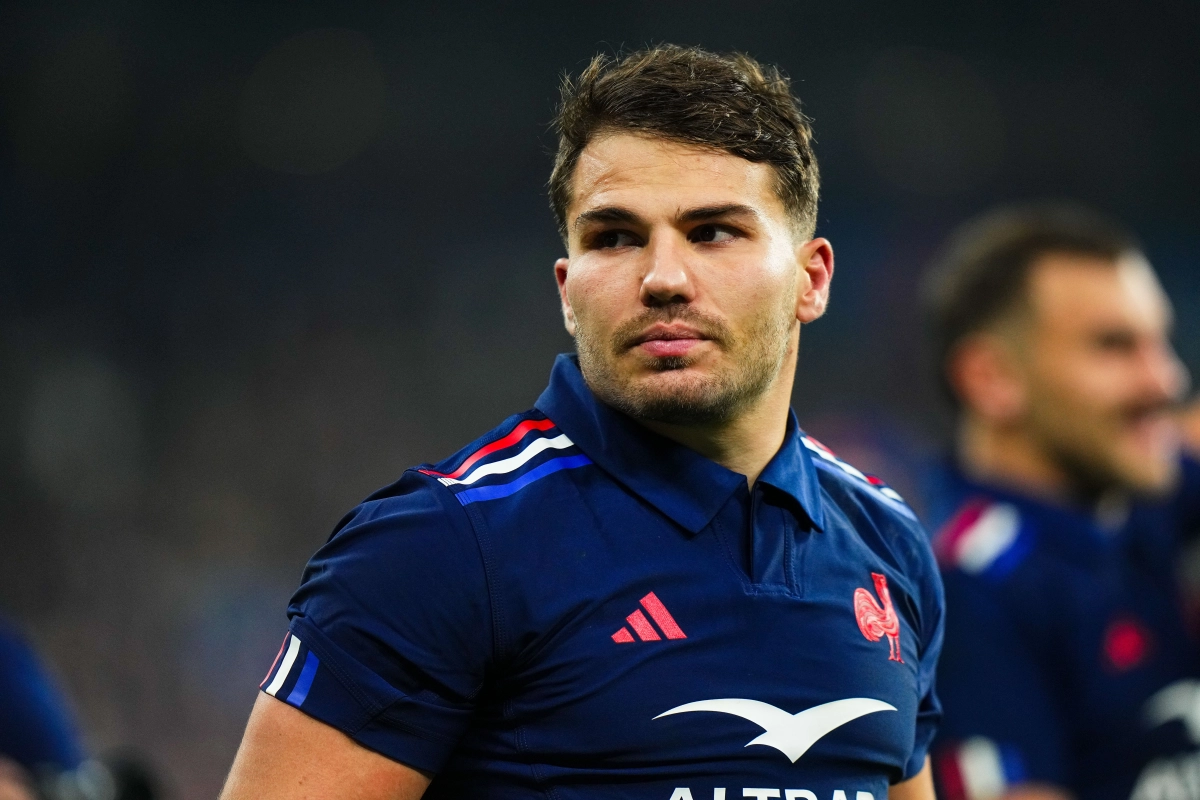 Antoine Dupont Un norme Atout D fensif Pour Toulouse Et Le XV De 