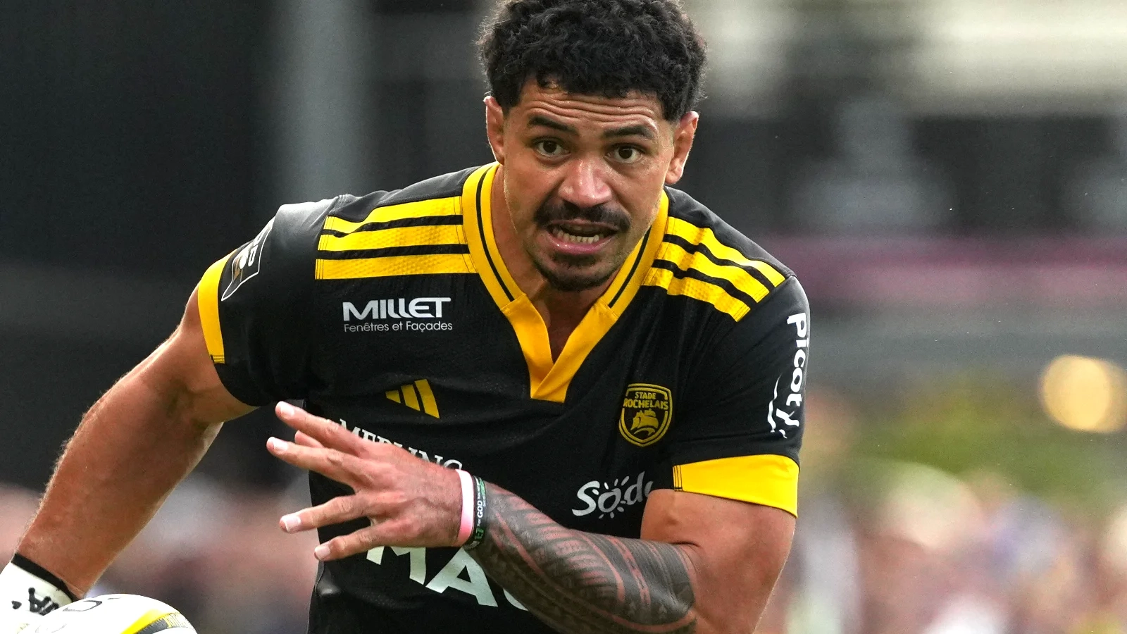 Stade Rochelais : Il me rappelle un peu Victor, Grégory Alldritt salue l'apport de Theo McFarland