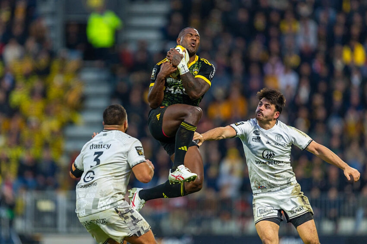 Stade Rochelais : Suliasi Vunivalu dévoile son intégration et compare le Top 14 au Super Rugby