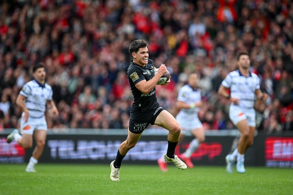 Stade Toulousain : C'est un honneur de porter ce maillot, confie Simon Daroque après la victoire sur Castres