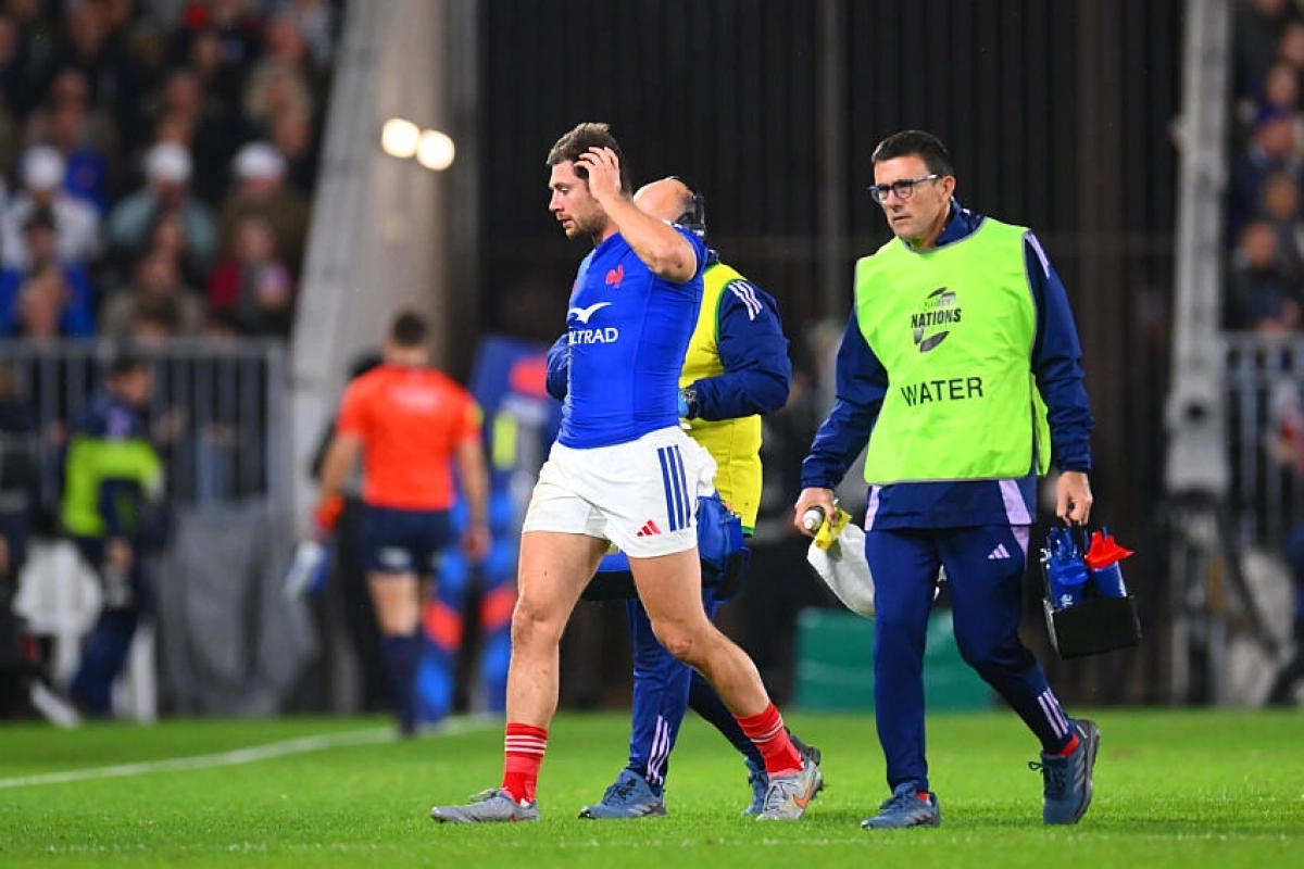 Stade Toulousain : Pierre-Louis Barassi K.O après son choc violent face aux Fidji, Fabien Galthié donne des nouvelles