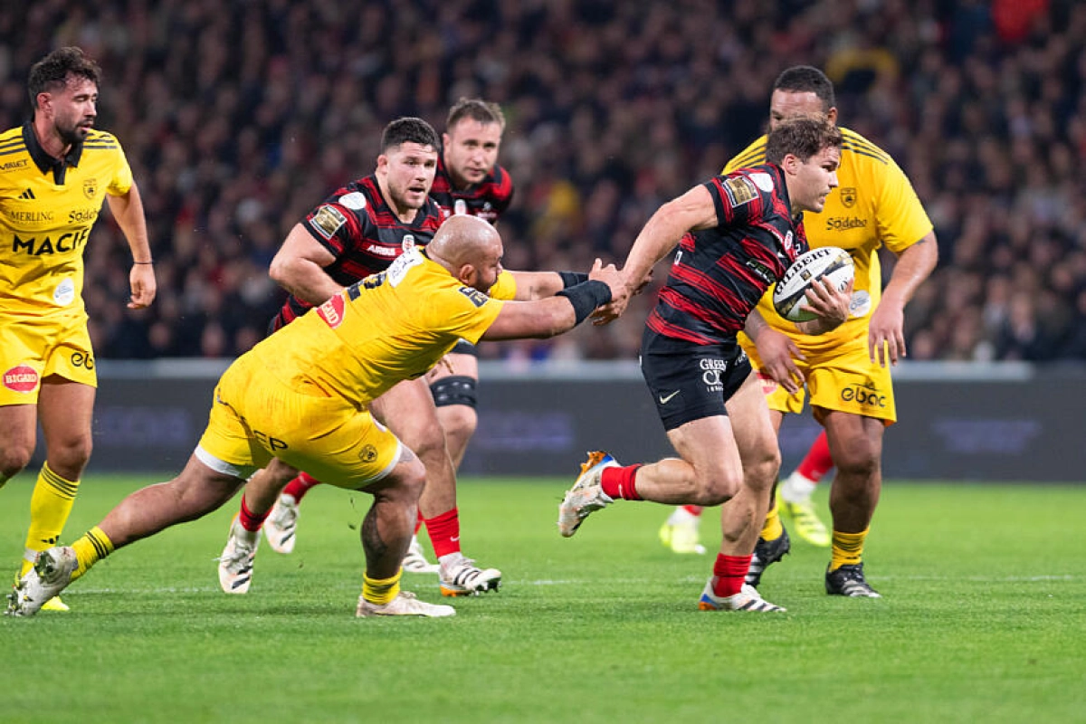 Stade Toulousain : Quand on est comme ça..., les réactions d'Antoine Dupont et Ugo Mola après la démonstration face à La Rochelle