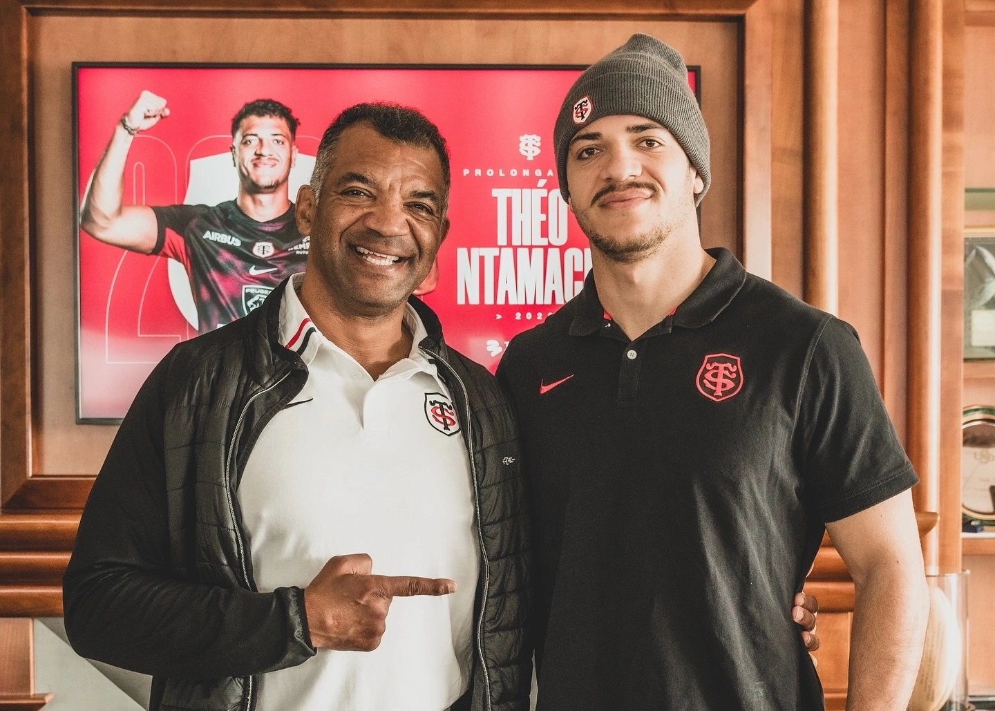 Stade Toulousain : Théo Ntamack, un avenir rouge et noir jusqu'en 2028