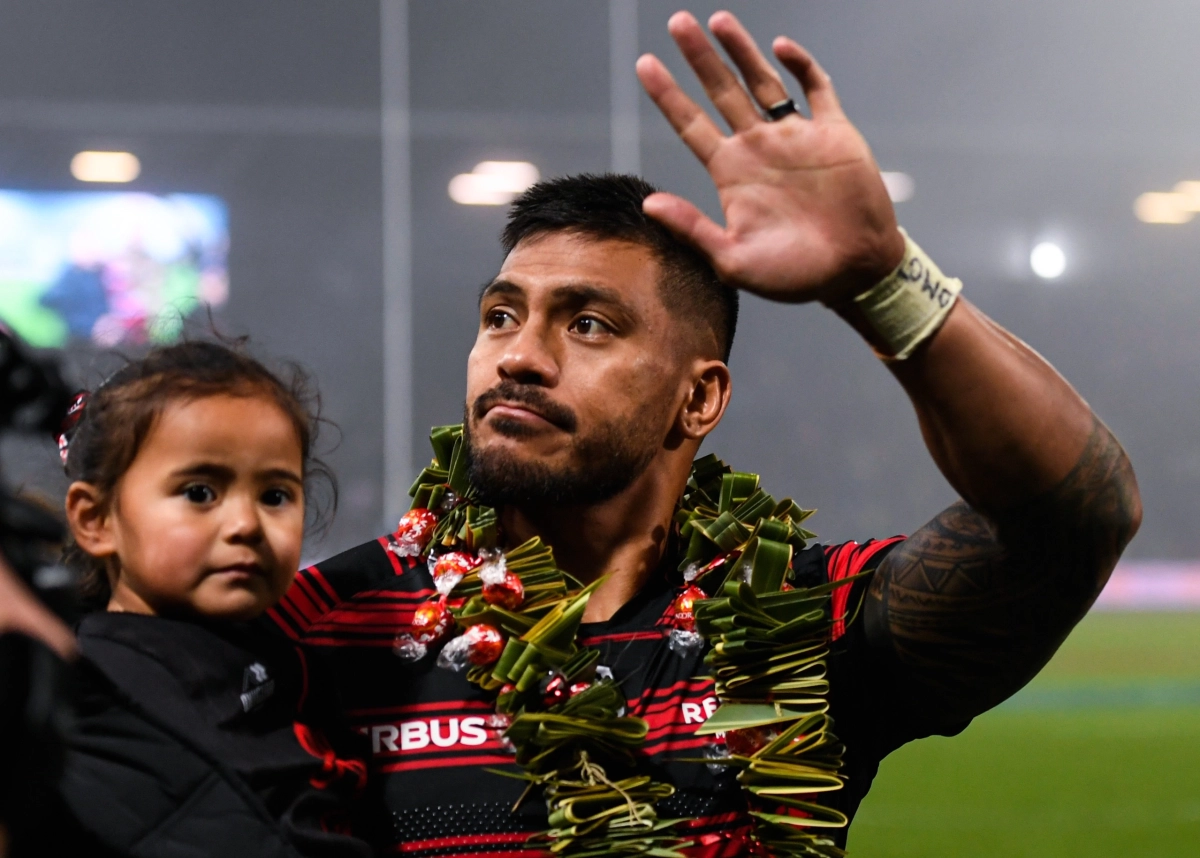 Stade Toulousain : Ugo Mola salue une légende du club, le très beau discours hommage à Pita Ahki