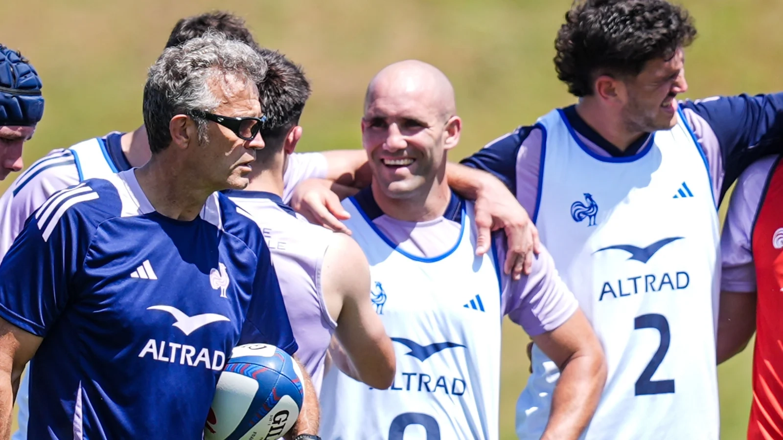 UBB : C'est une fierté, Maxime Lucu se confie sur son capitanat avec les Bleus et sur les enjeux du Championnat des Nations