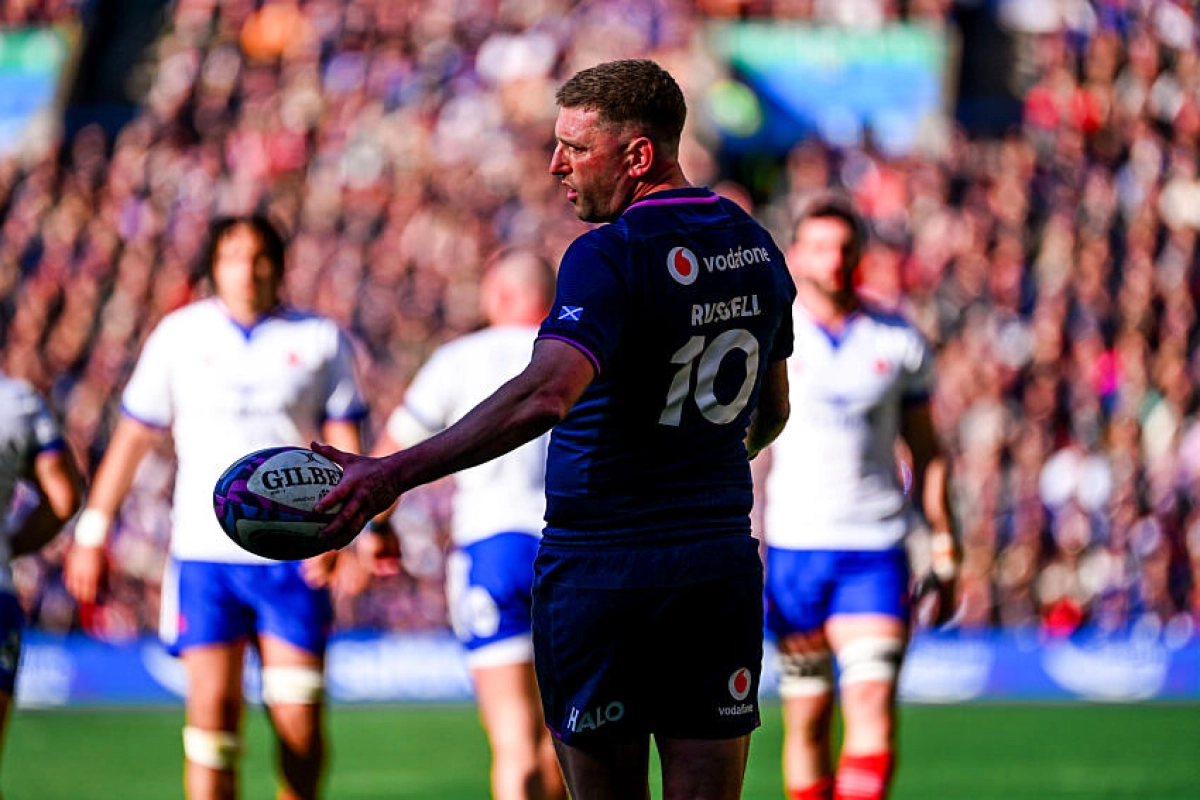 UBB : Fantastique, tellement dangereux, Finn Russell prévient Bath sur les menaces Bielle-Biarrey et Jalibert avant la demi